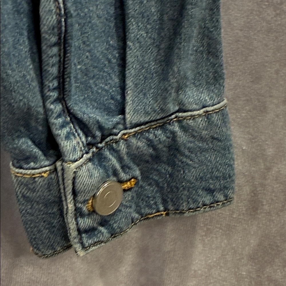 The Drop “Pilar” Denim Shacket - Picture 7 of 7